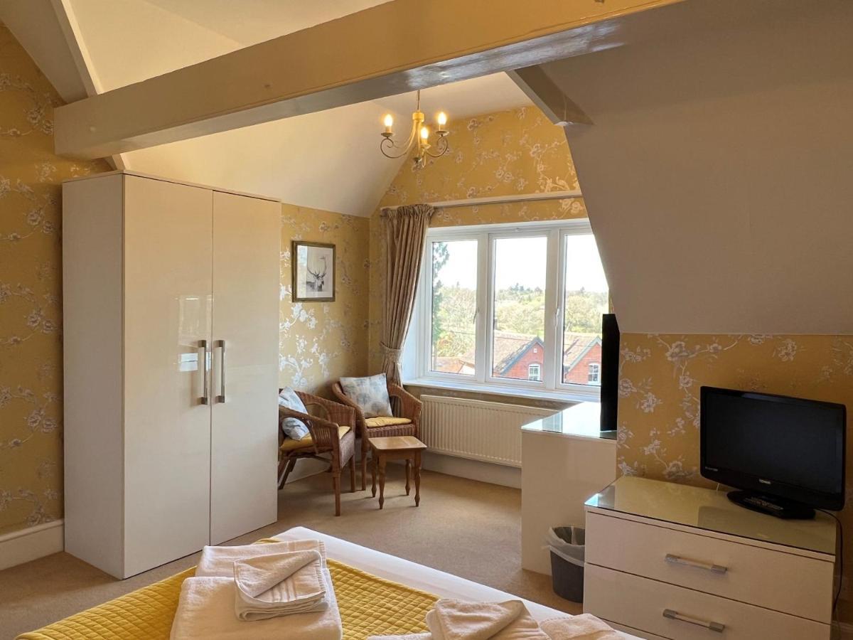 Forest Side Guesthouse Lyndhurst Esterno foto